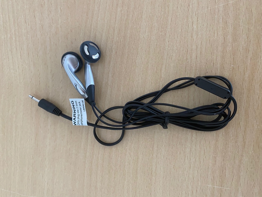 Myotrac 1, Earphones