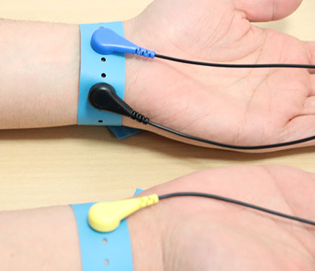 Handgelenksableitung für EKG-Sensor (2 Bänder, Anschlusskabel, Clips)