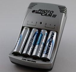 [9074] Plug-in charger for AA batteries incl. 4 rechargeable batteries